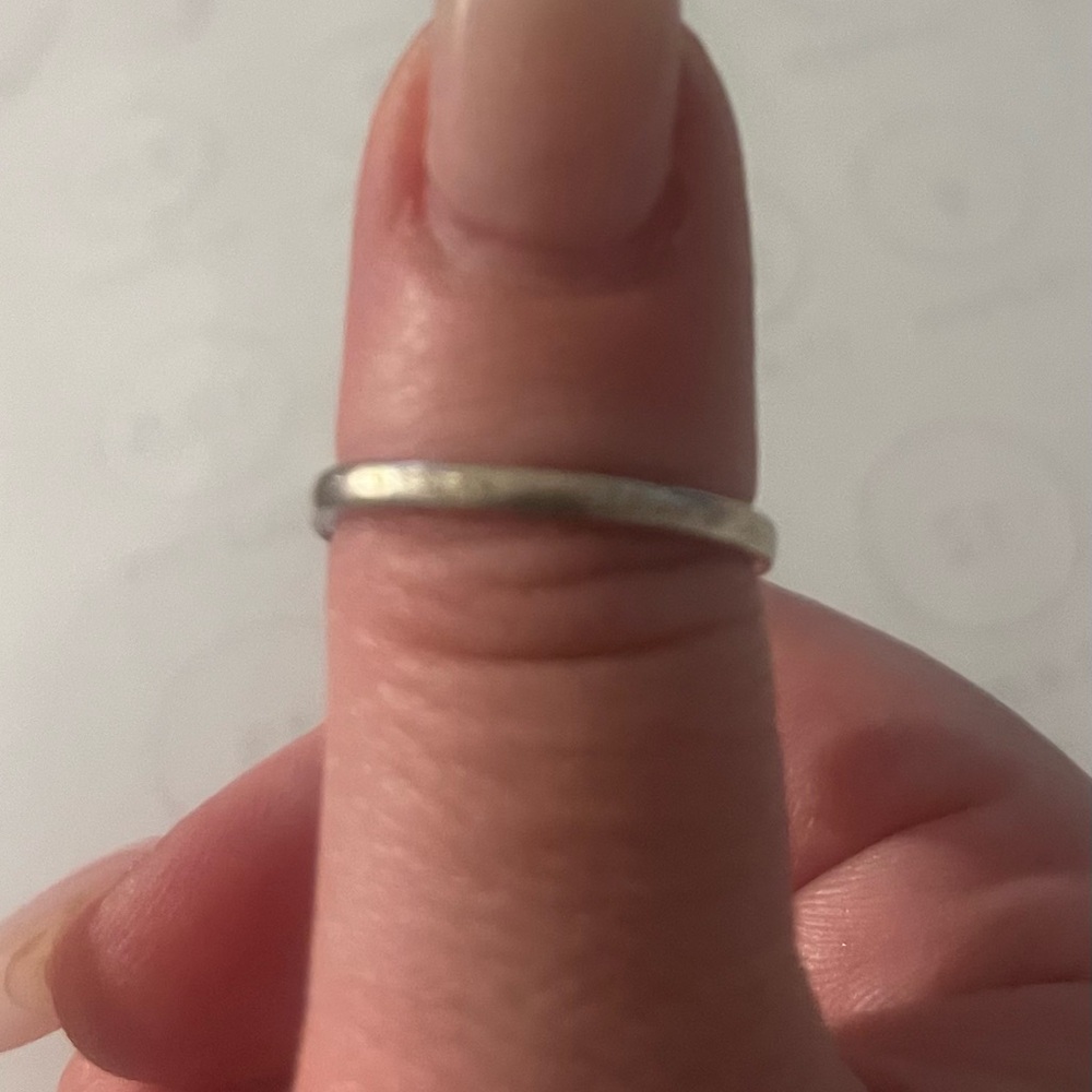 Pandora Raspberry Ring - Picture 4 of 6